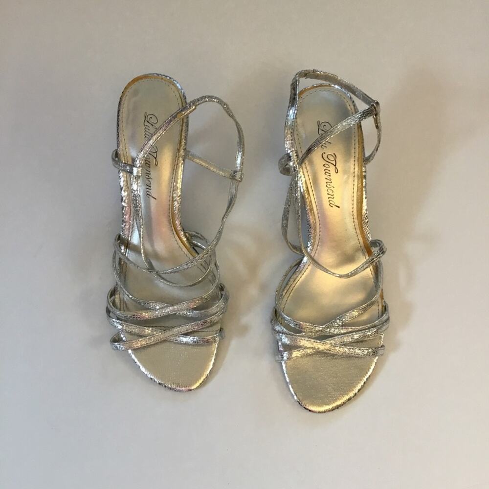 Lulu Townsend Silver Sandals Heels